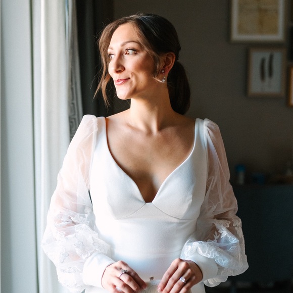 Meet your Posher, Rachel - Picture 1 of 1